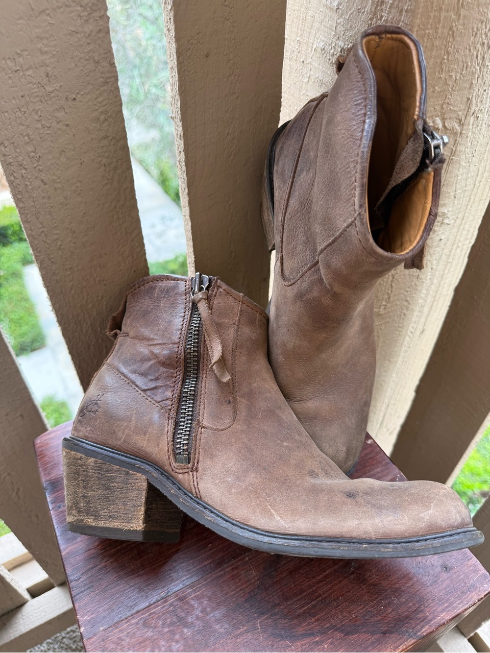 John Fluevog Brown Leather Side-Zip Ankle Booties - Picture 2 of 13